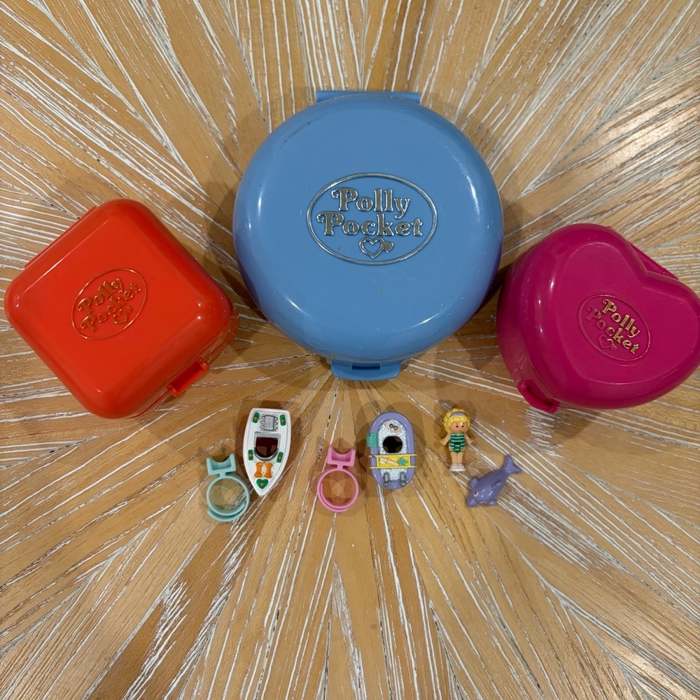 Lot of 1989 & 1991 Polly Pocket Bluebird Compacts